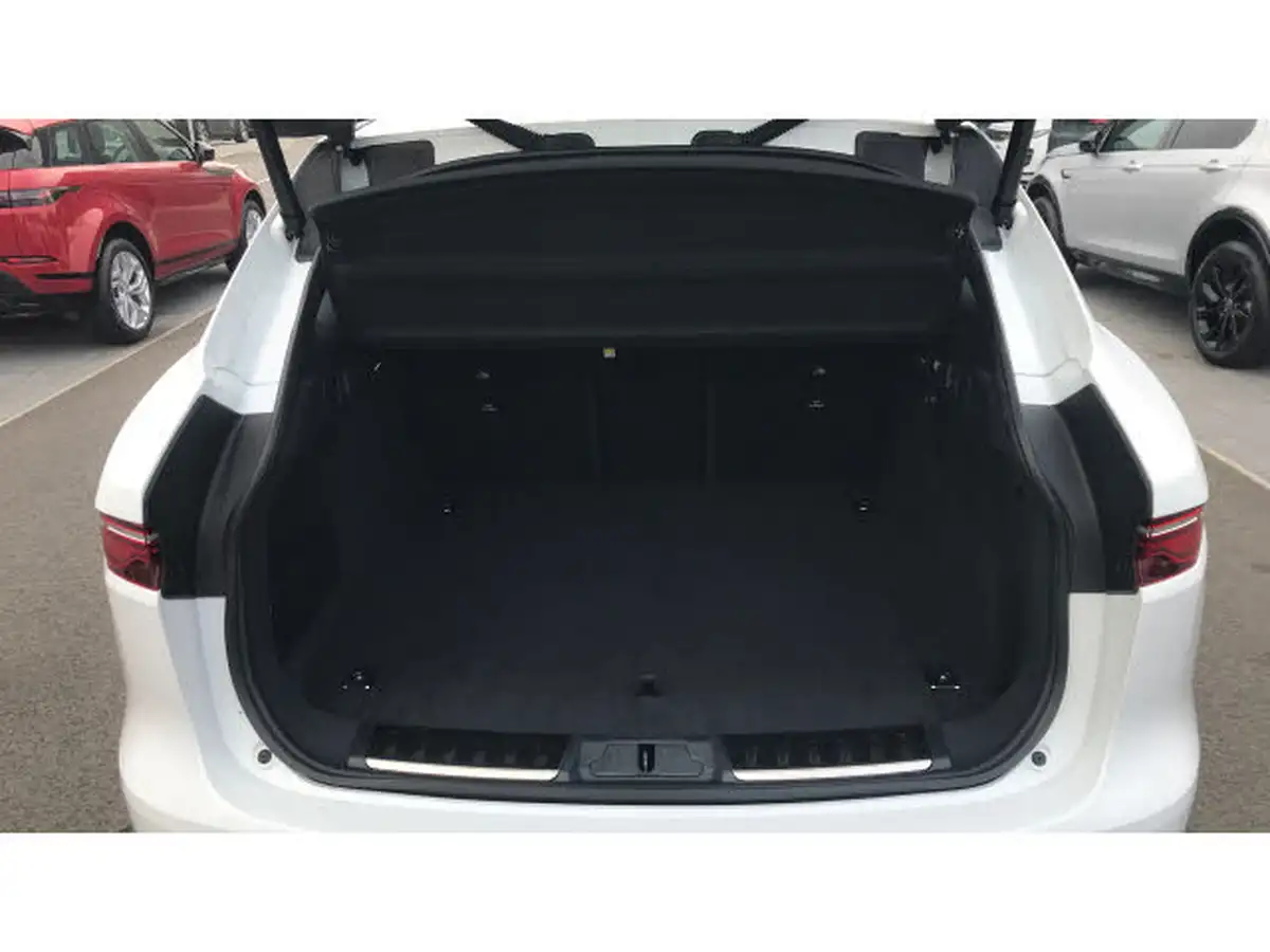 2024-jaguar-f-pace-20-d200-r-dynamic-s-big-9