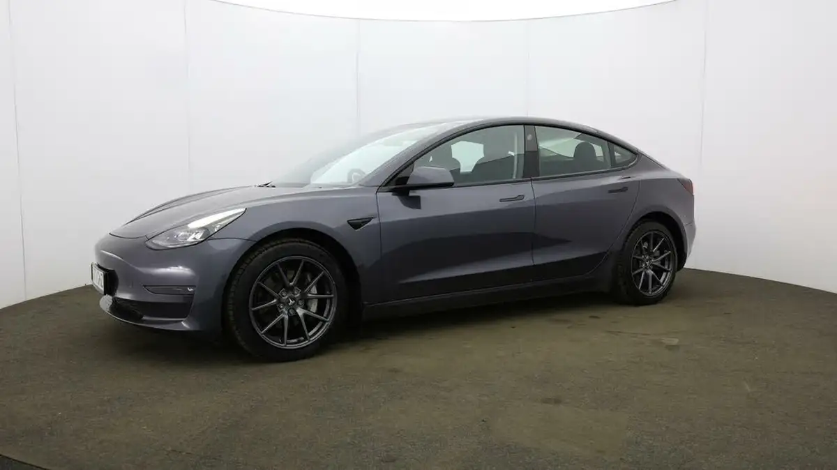 2021-tesla-model-3-e-long-range-awd-big-35