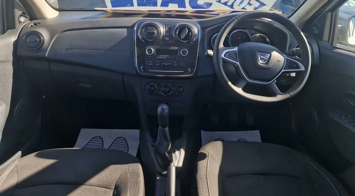 2017-dacia-sandero-10-sce-ambiance-big-36