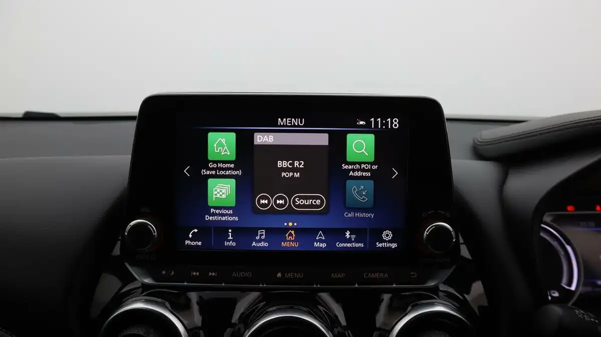 2022-nissan-juke-16-hybrid-premiere-edition-big-11