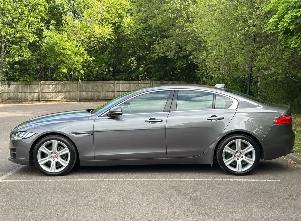 2018-jaguar-xe-20d-portfolio-180ps-1999cc-auto-big-22