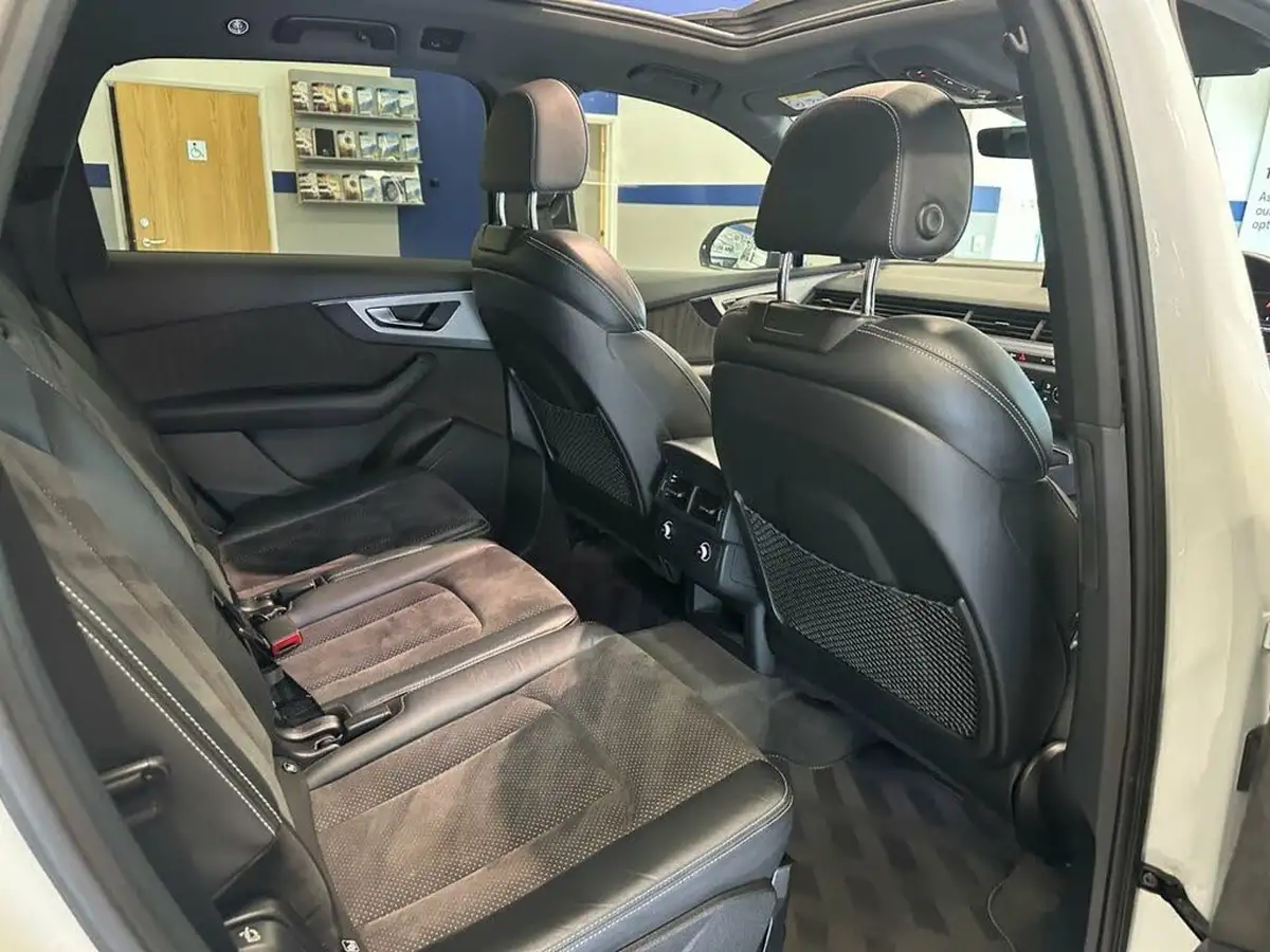 2018-audi-q7-30-50-tdi-s-line-big-11