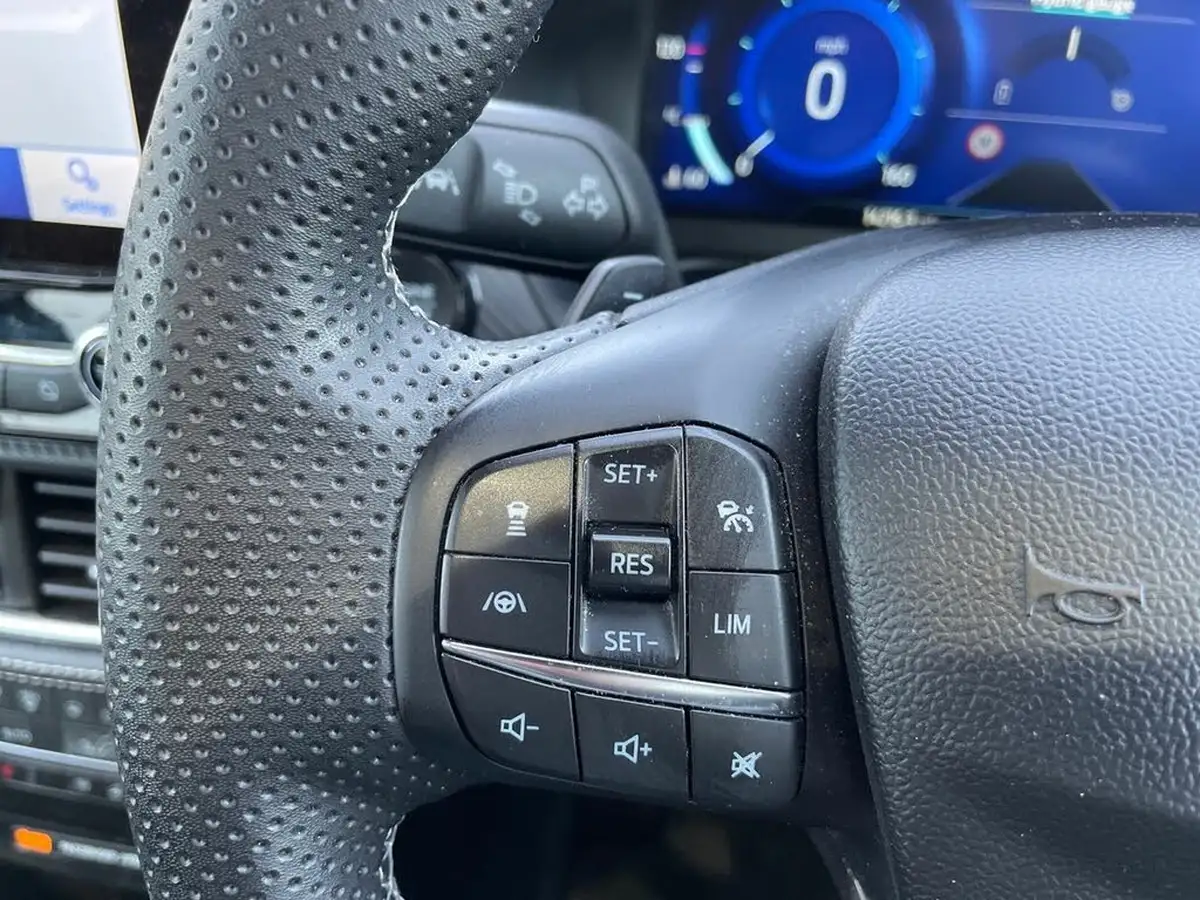 2023-ford-puma-suv-10-st-line-vignale-155ps-big-31