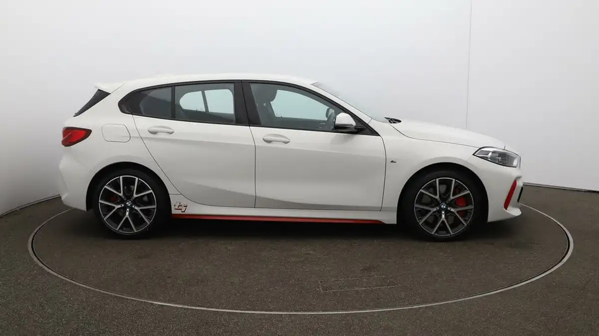 2023-bmw-1-series-20-128ti-lcp-big-48