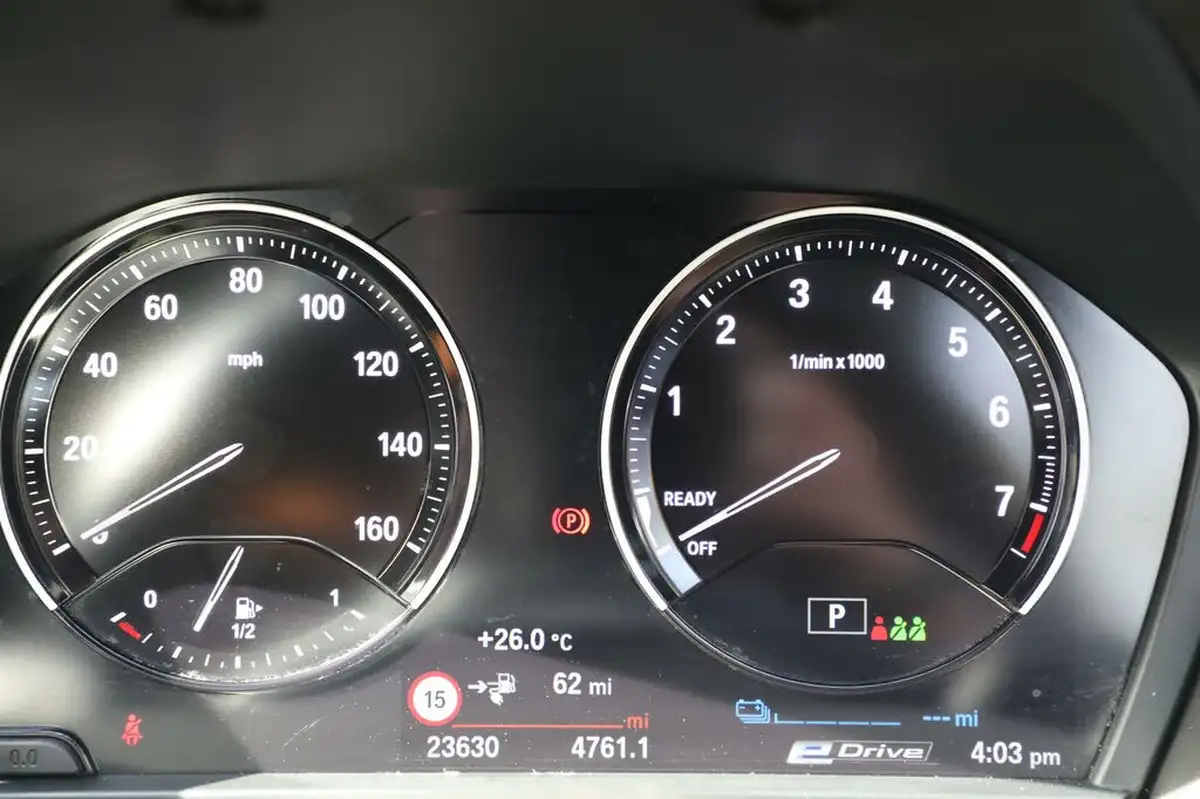 2022-bmw-x1-15-xdrive-25e-phev-sport-big-31