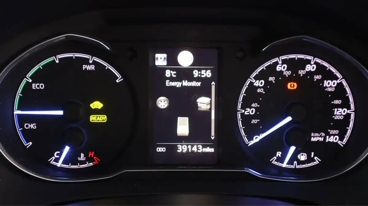 2018-toyota-yaris-15-vvt-i-icon-hybrid-big-10