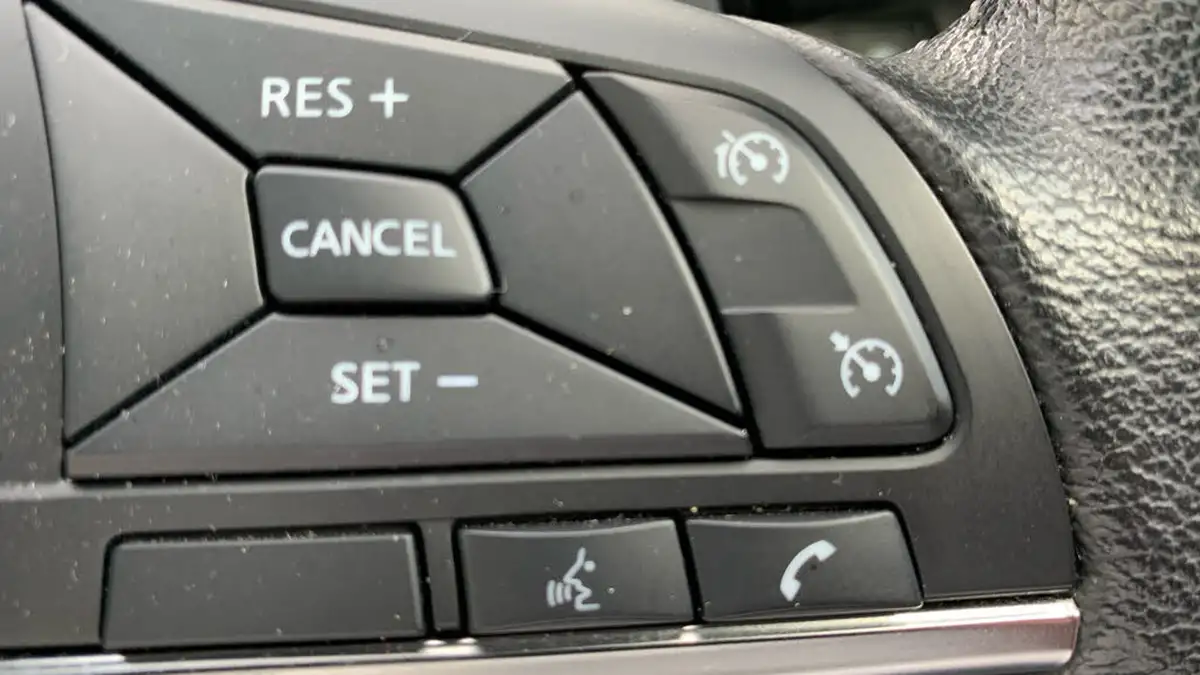 2020-nissan-juke-10-dig-t-n-connecta-117ps-dct-big-23