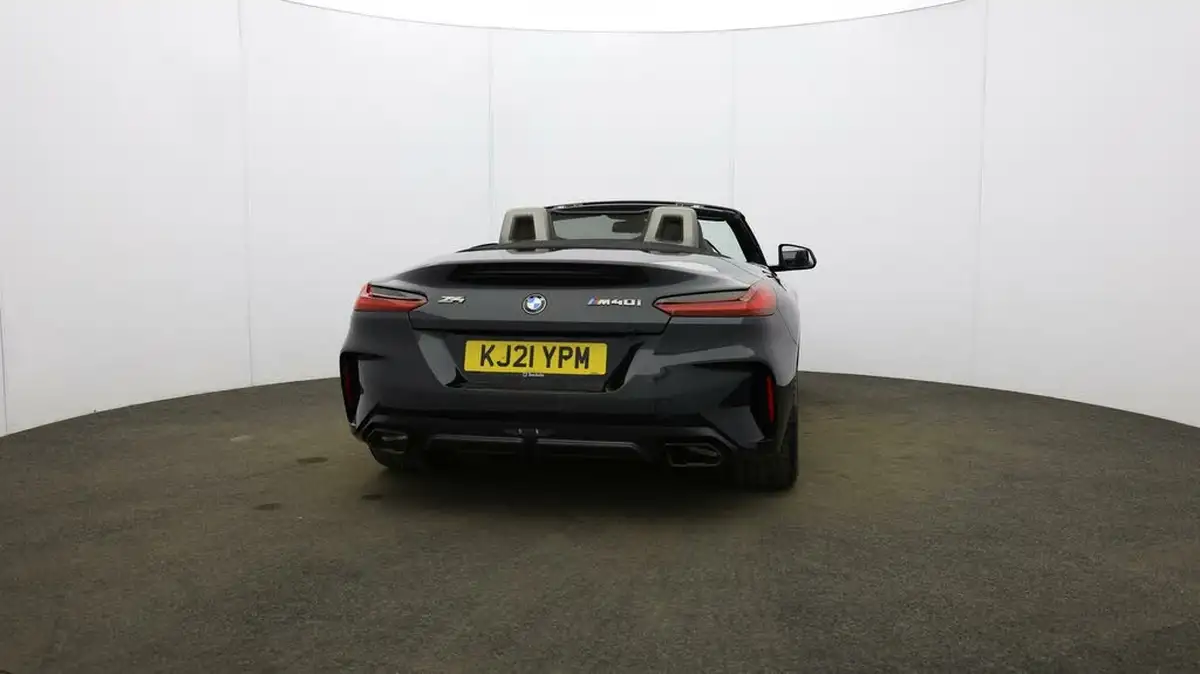 2021-bmw-z4-30-m40i-big-61