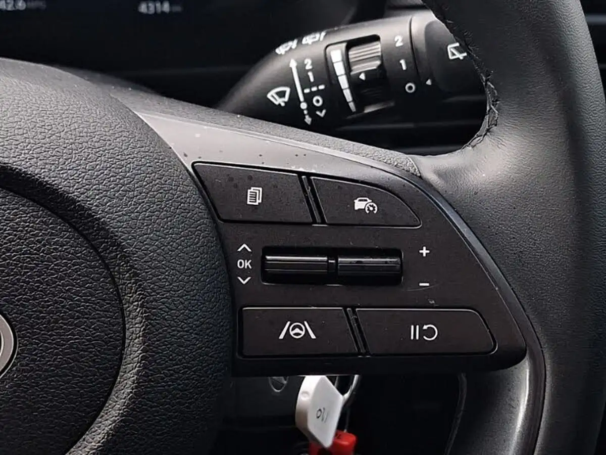 2024-hyundai-i20-10-t-gdi-advance-big-14