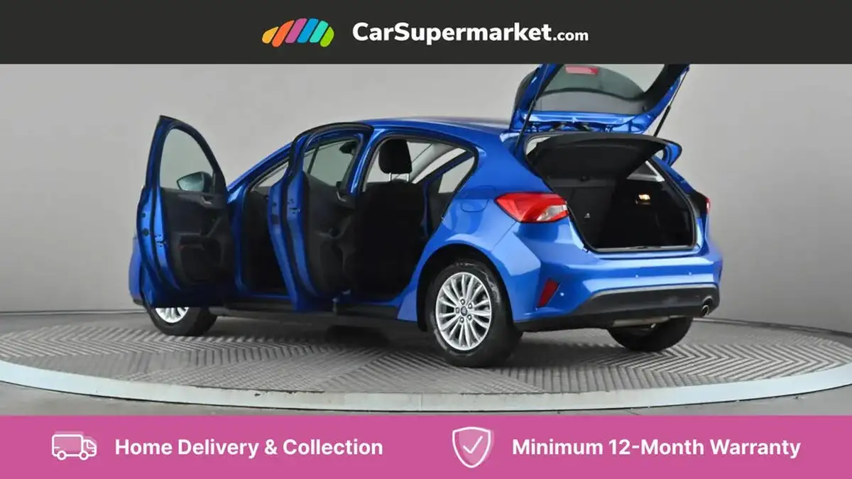 2021-ford-focus-15-titanium-edition-hatchback-big-9