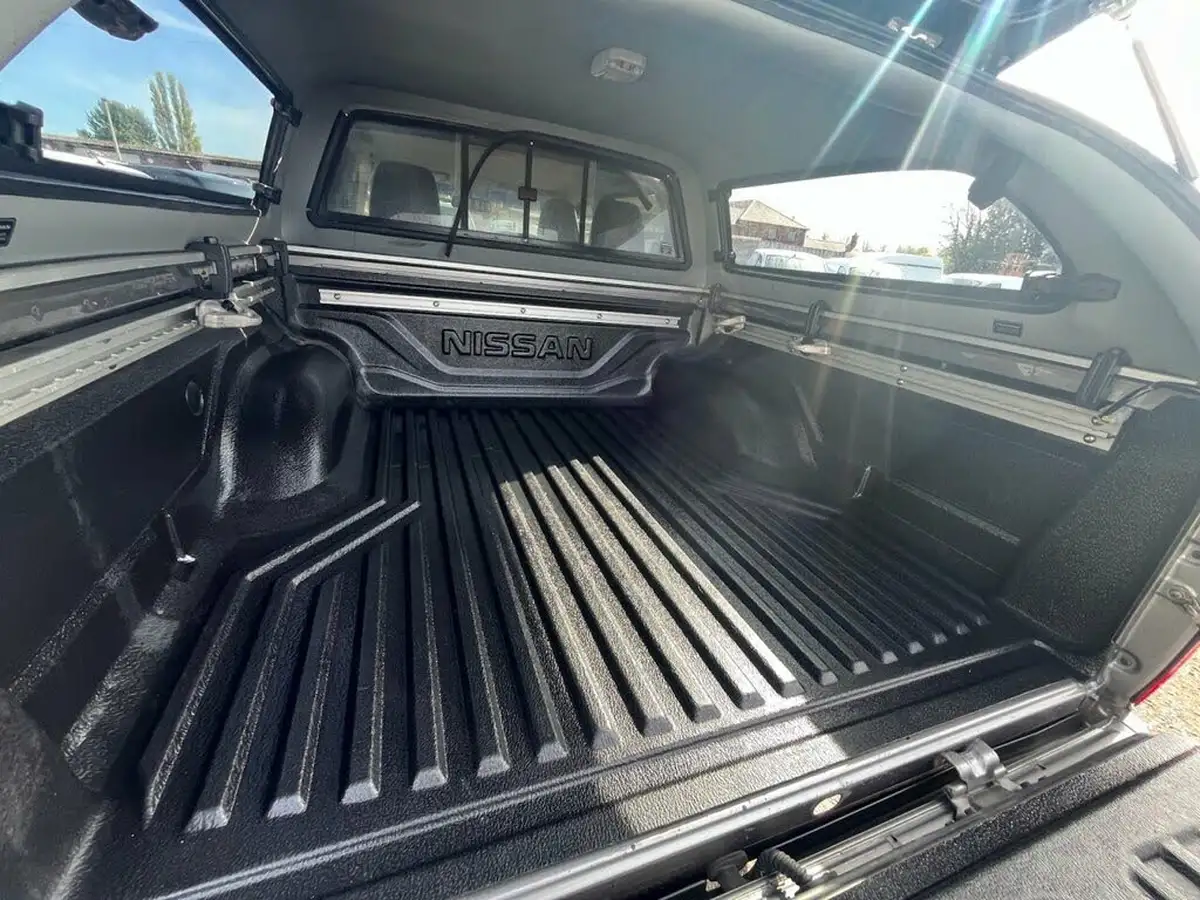 2017-nissan-navara-23dci-tekna-auto-big-42