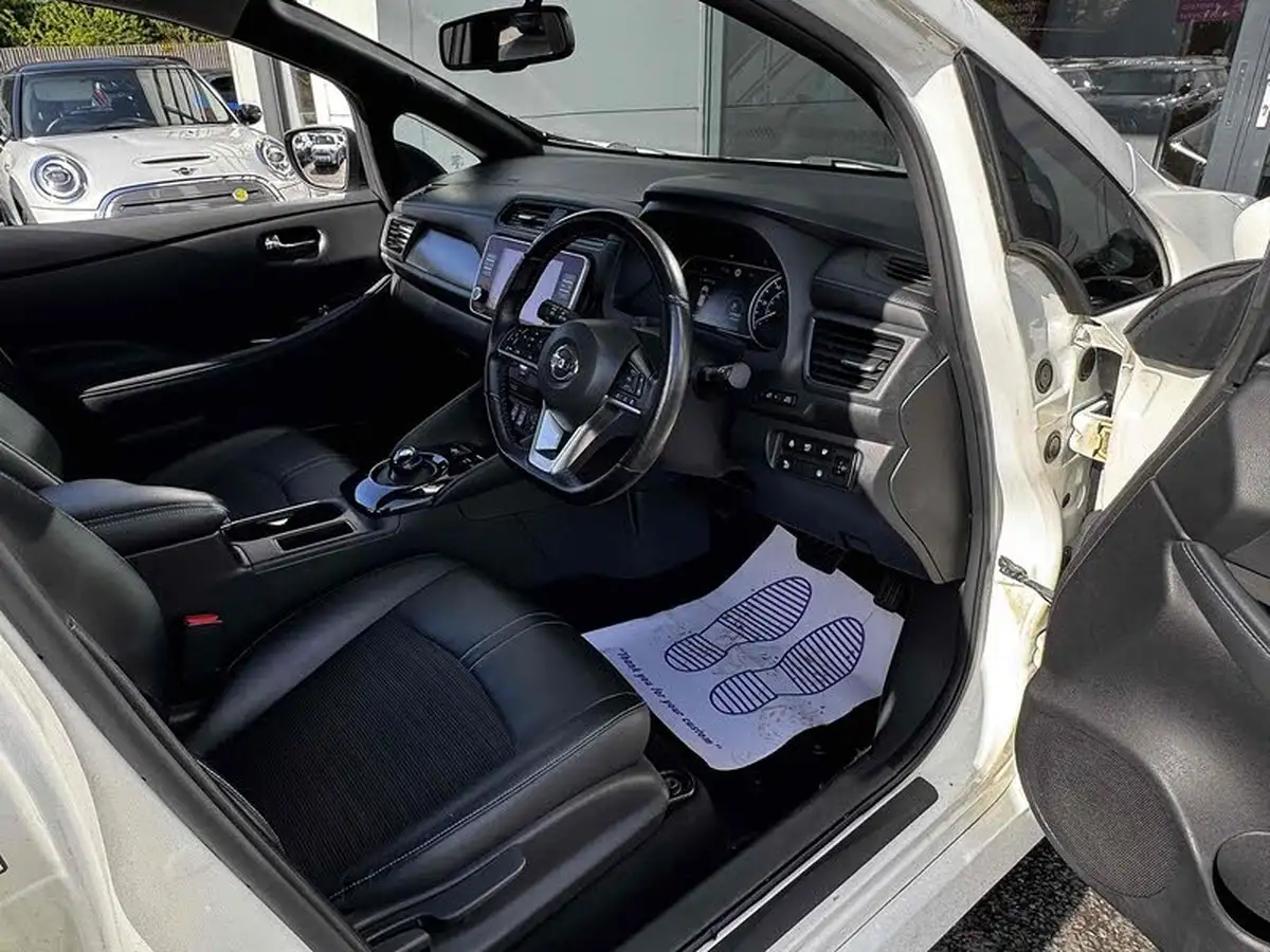 2020-nissan-leaf-e-n-connecta-big-23
