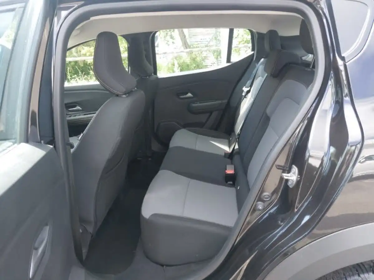 2024-dacia-sandero-stepway-10-tce-extreme-90bhp-big-5