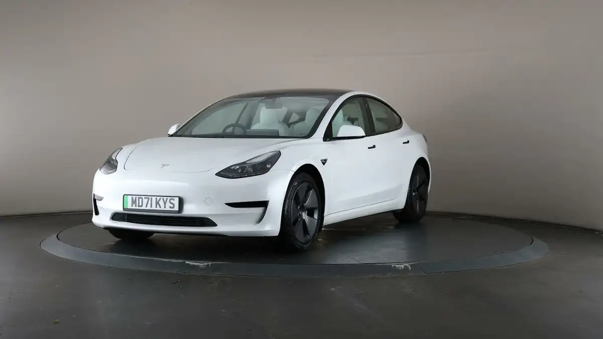 2021-tesla-model-3-e-standard-plus-big-43