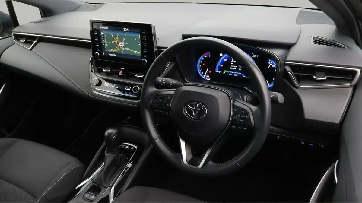 2021-toyota-corolla-18-vvt-i-icon-tech-spare-wheel-touring-sports-5d-big-8