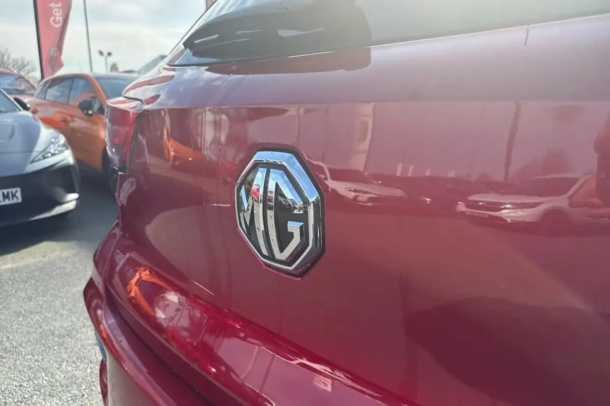 2023-mg-zs-suv-15-vti-tech-exclusive-big-21
