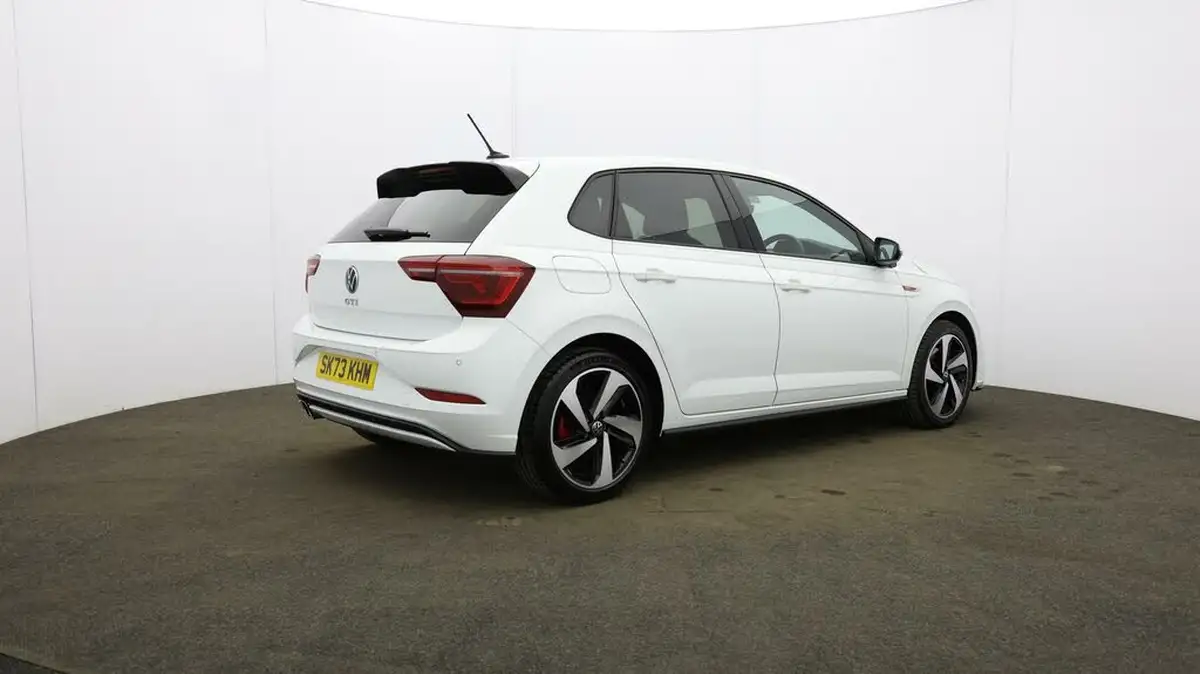 2023-volkswagen-polo-big-56
