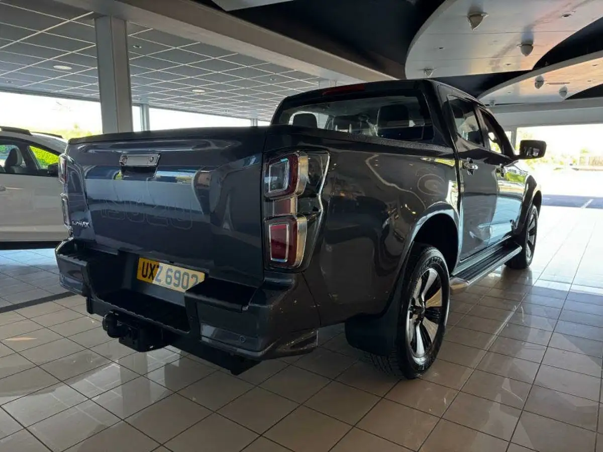 2021-isuzu-d-max-19td-dl40-auto-big-3