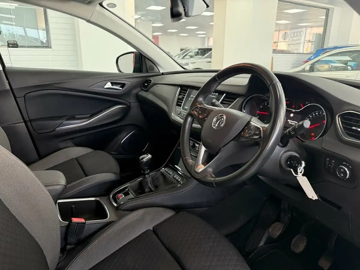 2020-vauxhall-grandland-x-15td-business-edition-nav-ecotec-blueinjection-big-24