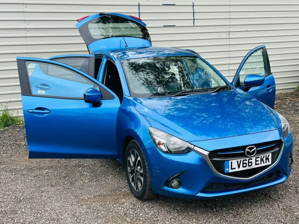 2016-mazda-mazda2-15-sport-nav-90ps-big-20
