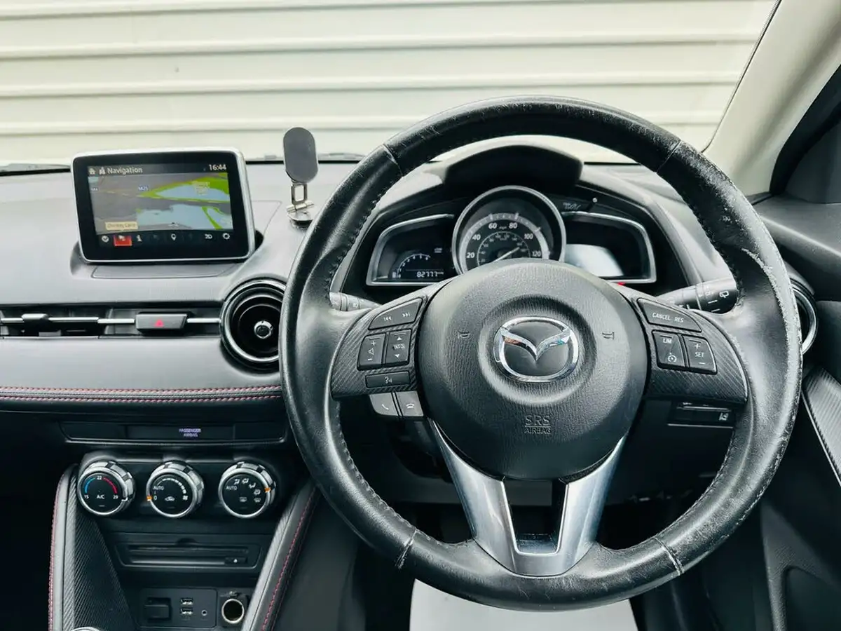 2016-mazda-mazda2-15-sport-nav-90ps-big-44