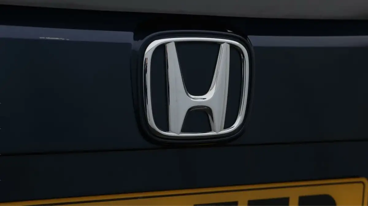 2020-honda-civic-10-vtec-turbo-se-hatchback-5d-cvt-big-20