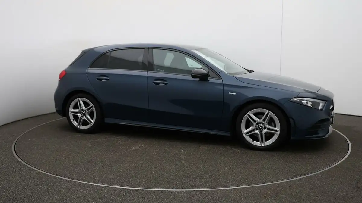 2022-mercedes-benz-a-class-13-a180-amg-line-executive-edition-hatchback-5d-7g-dct-big-46