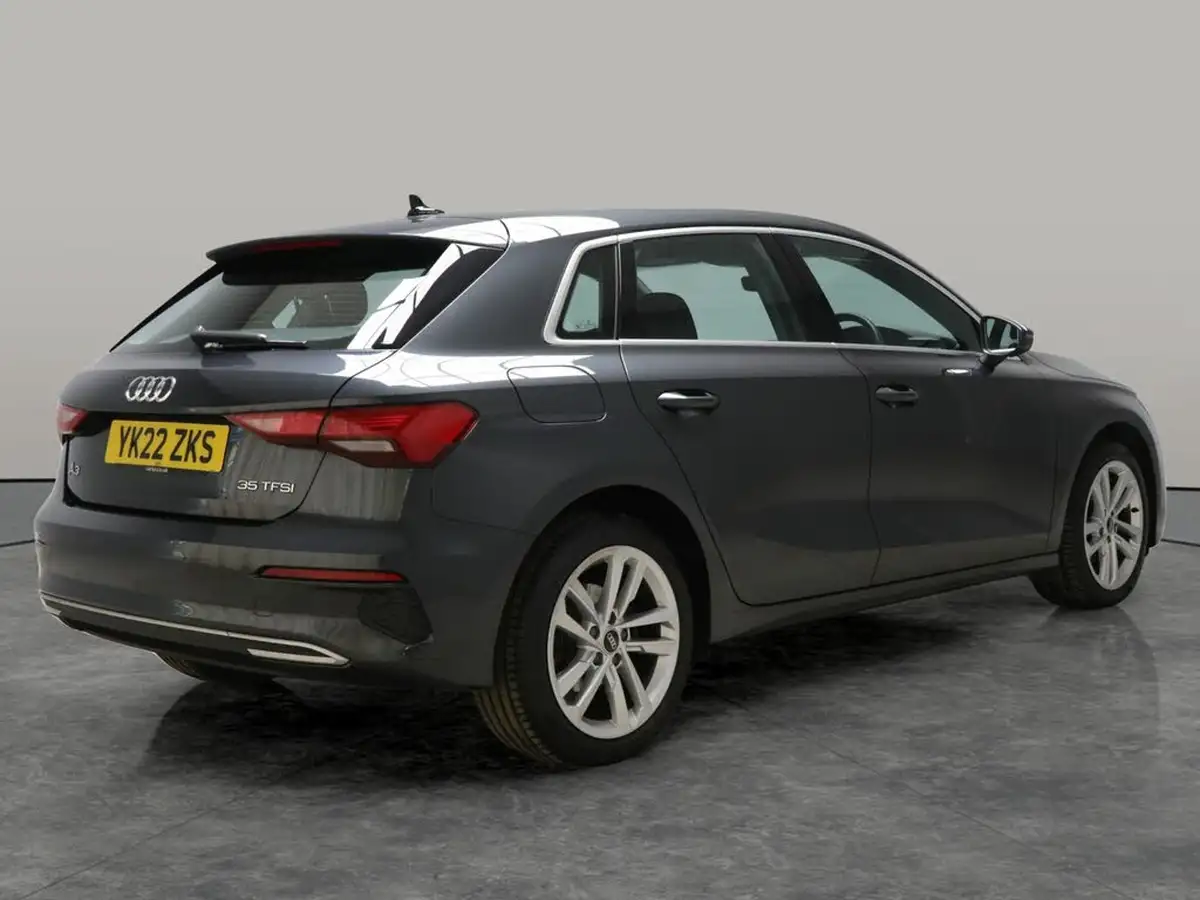 2022-audi-a3-15-35-tfsi-sportback-5d-s-tronic-big-11