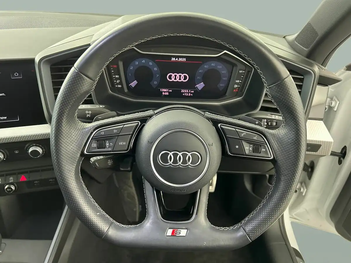 2021-audi-a1-10-30-tfsi-black-edition-s-tronic-big-29