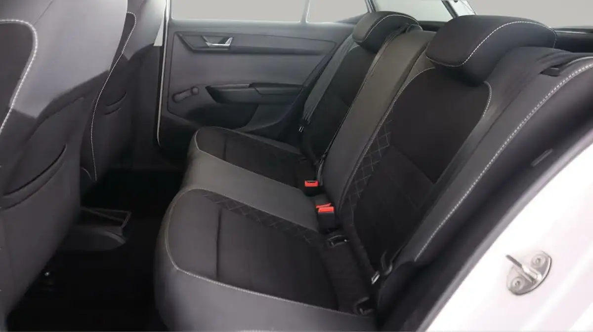 2020-skoda-fabia-10-mpi-se-60ps-hatchback-big-15
