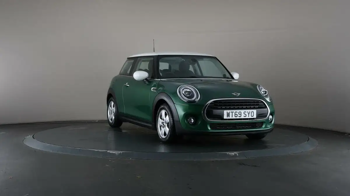 2019-mini-cooper-15-cooper-classic-hatchback-3d-big-43