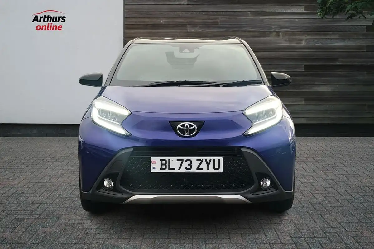 2023-toyota-aygo-x-10-vvt-i-exclusive-cvt-big-6