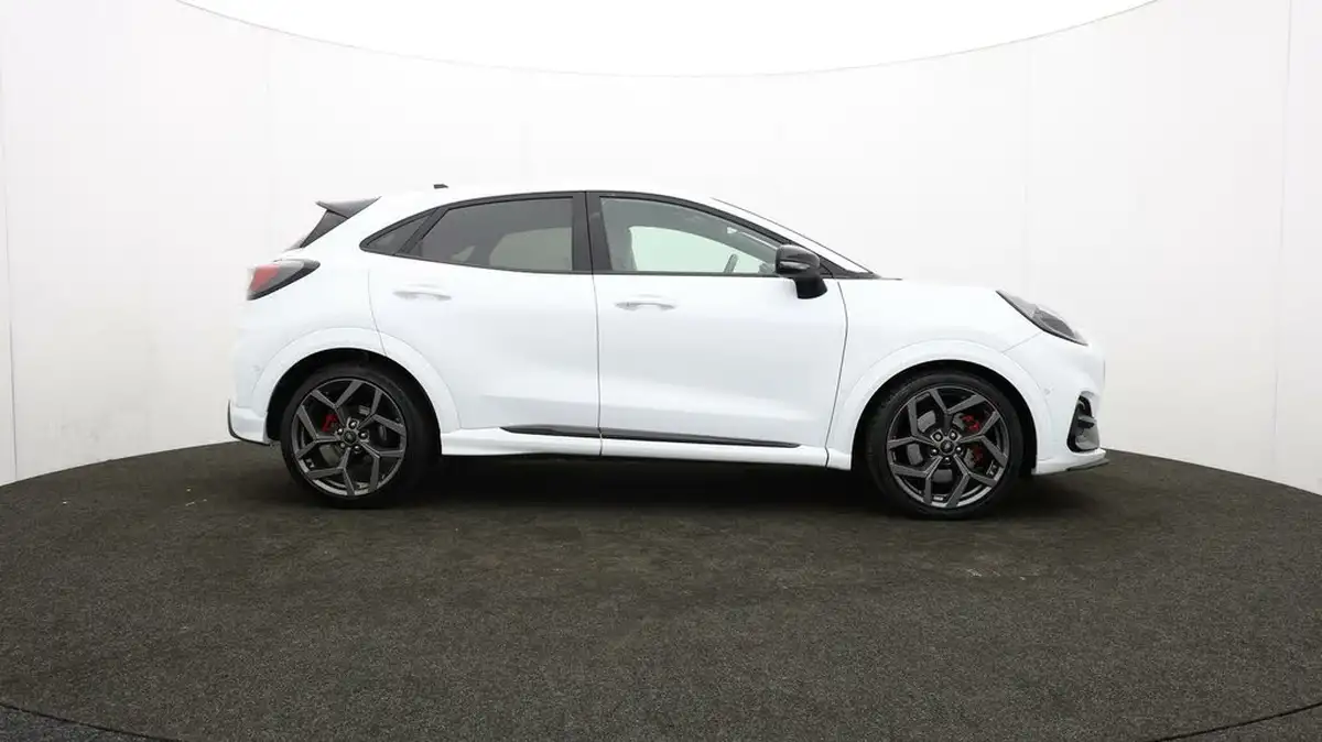 2022-ford-puma-suv-15-st-big-40