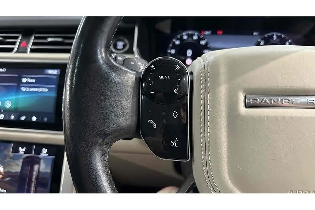 2019-land-rover-range-rover-30-sd-v6-vogue-big-47