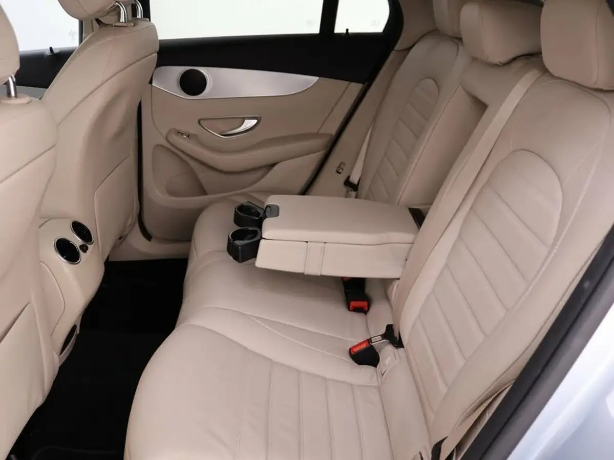 2017-mercedes-benz-glc-class-21d-glc250d-sport-ss-coupe-4d-big-20