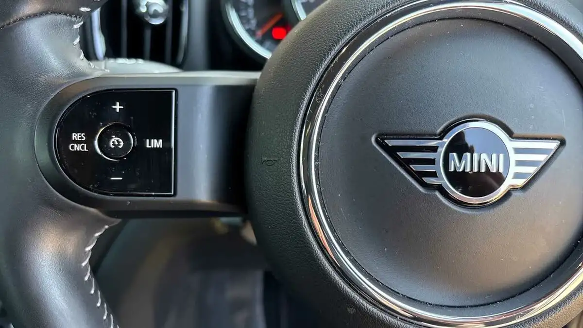 2023-mini-countryman-15-cooper-exclusive-premium-big-21