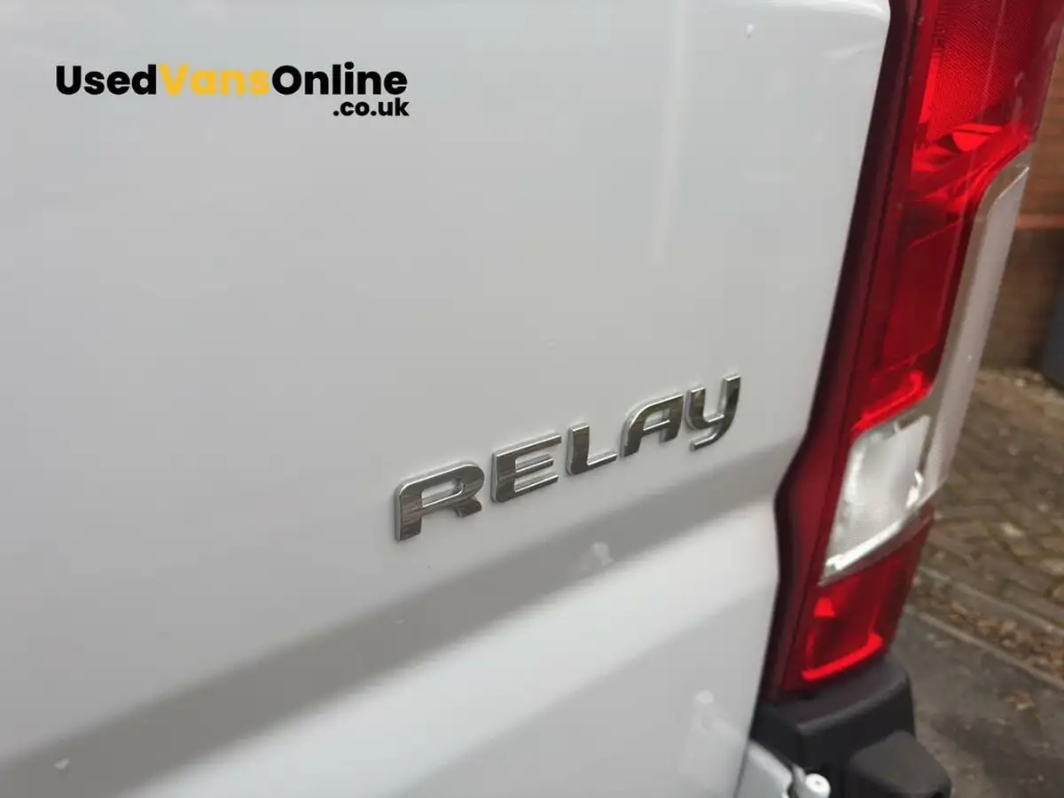 2024-citroen-relay-22bluehdi-35-l3h2-enterprise-edition-panel-big-34