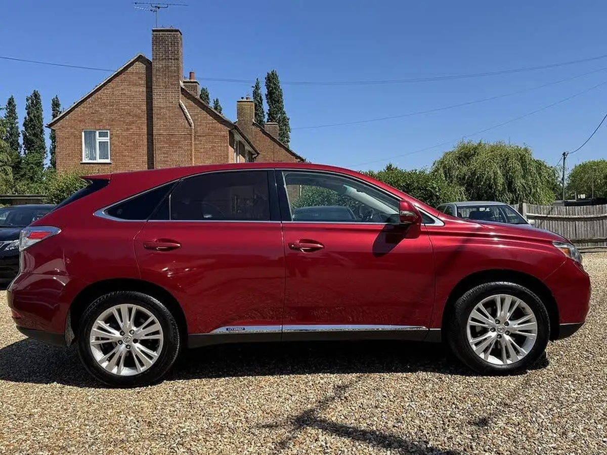 2010-lexus-rx-450h-35-se-i-big-11