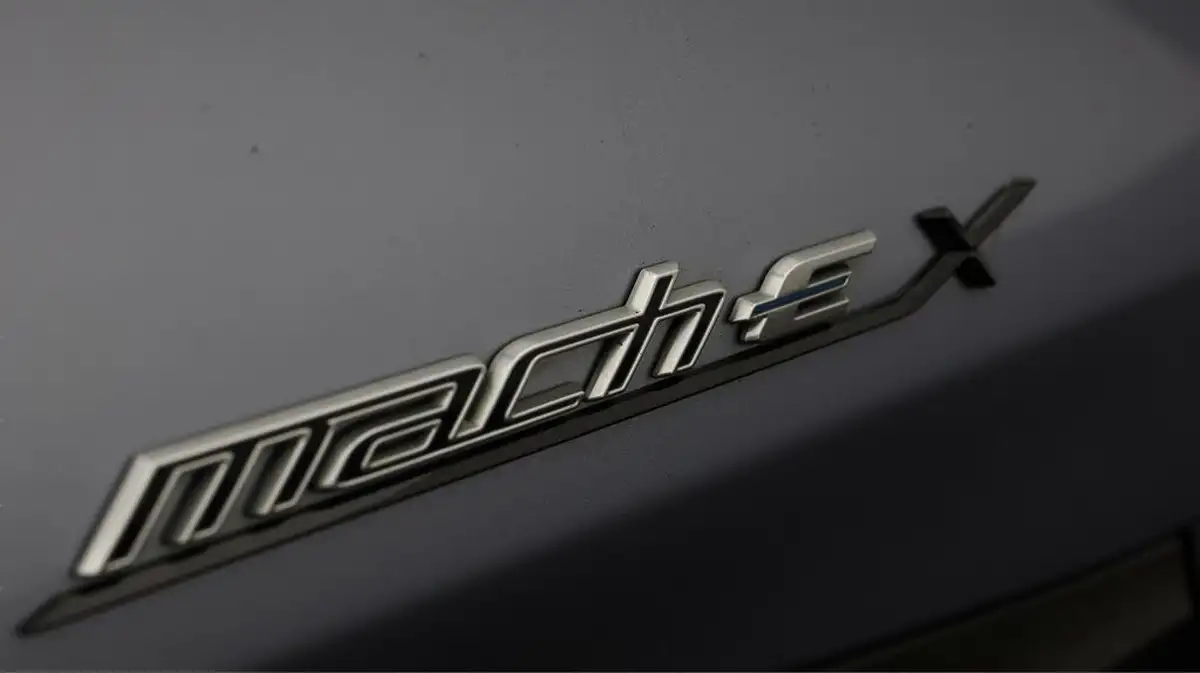 2022-ford-mustang-mach-e-e-extended-range-294ps-big-20