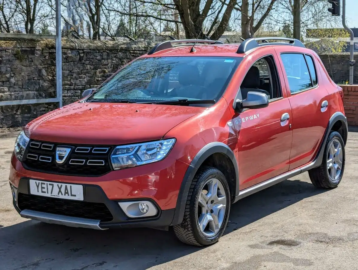 2017-dacia-sandero-stepway-09-tce-laureate-big-3