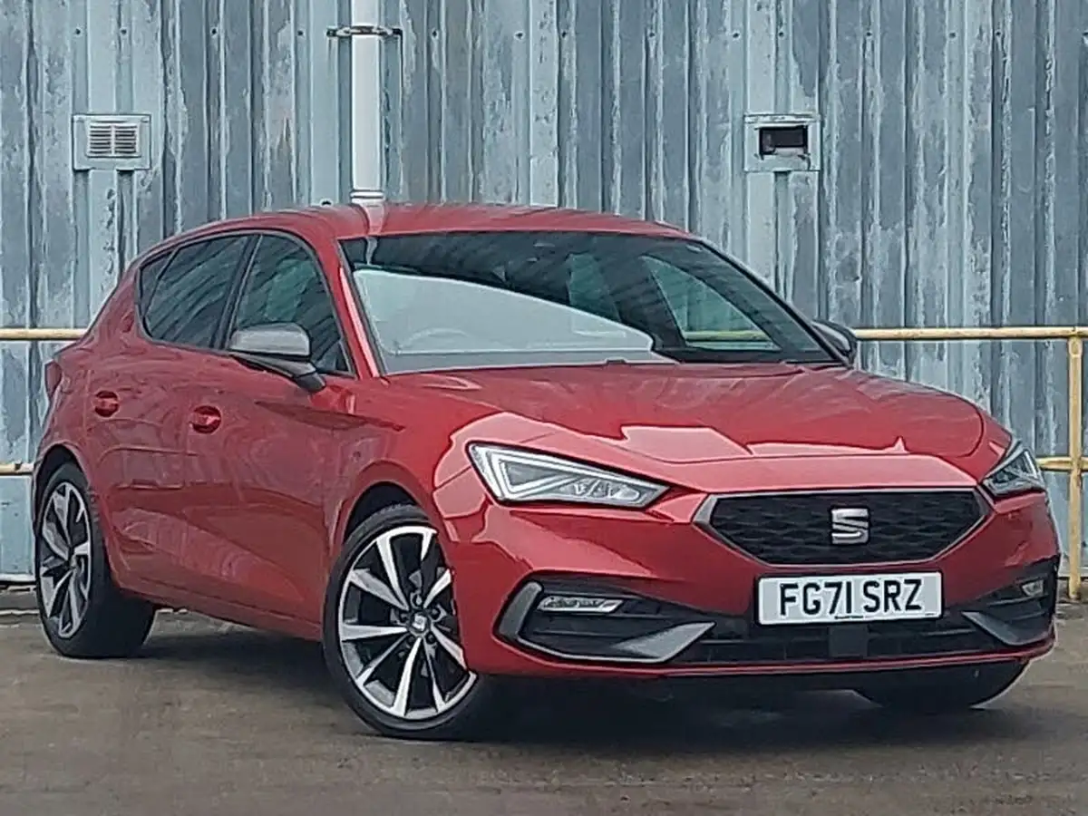 2021-seat-leon-10-etsi-evo-fr-sport-hatchback-big-0