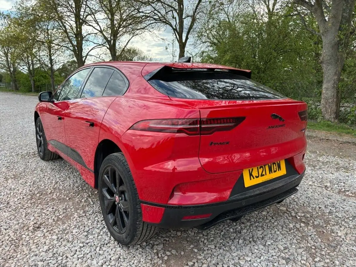 2021-jaguar-i-pace-ev400-se-big-20