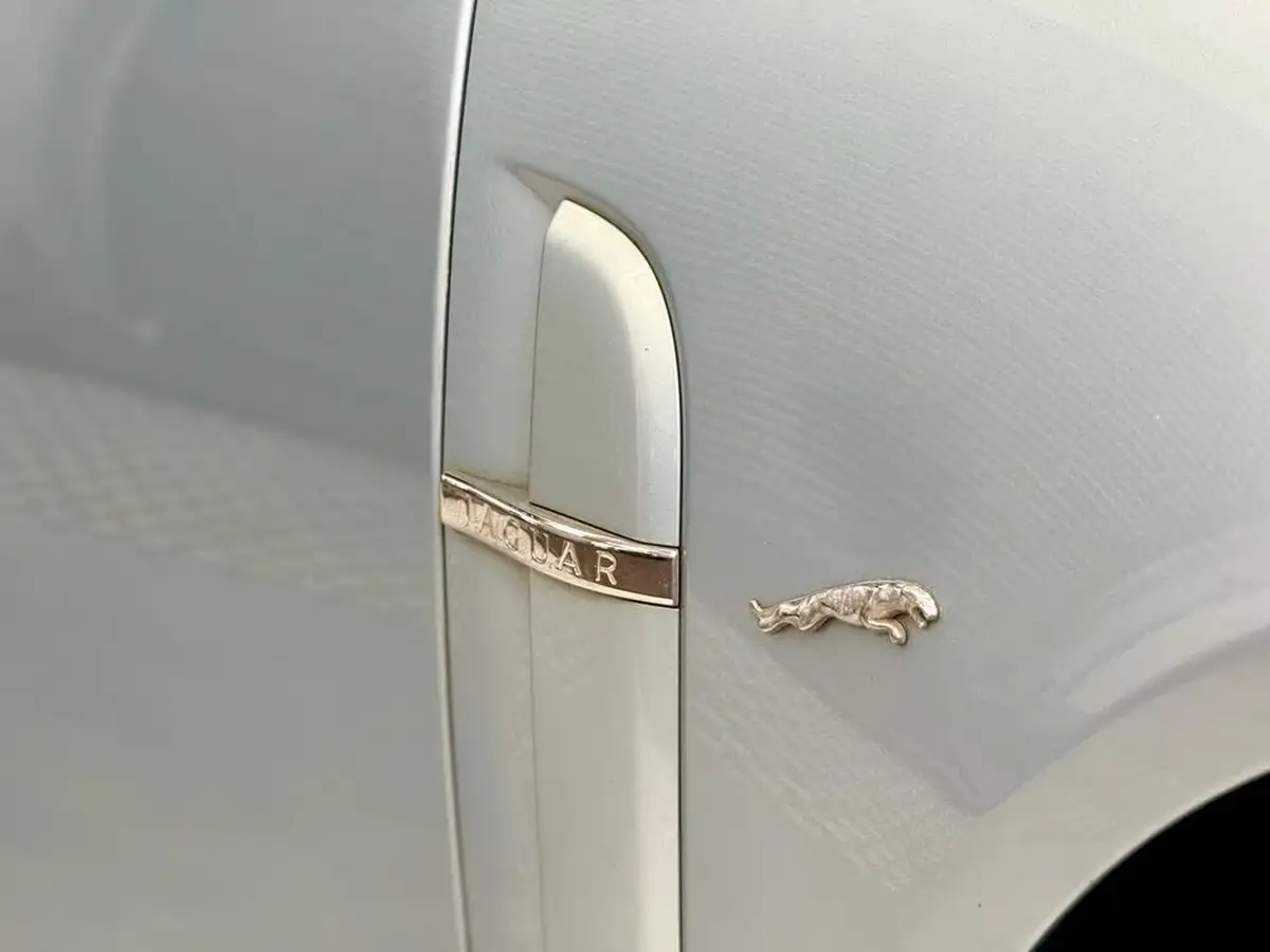 2012-jaguar-xf-30td-s-luxury-275ps-saloon-4d-auto-big-29