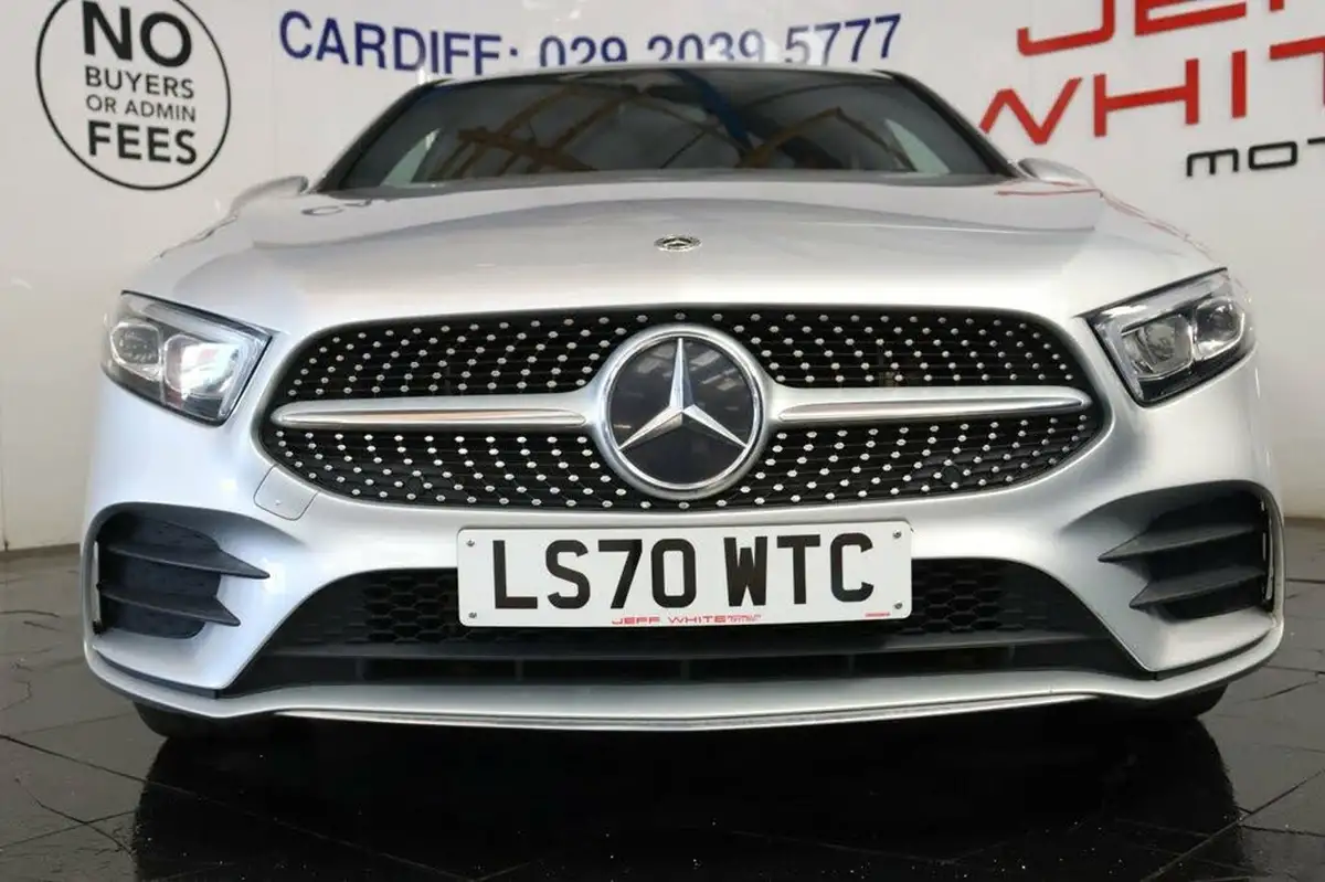 2020-mercedes-benz-a-class-13-a250e-amg-line-saloon-4d-big-9