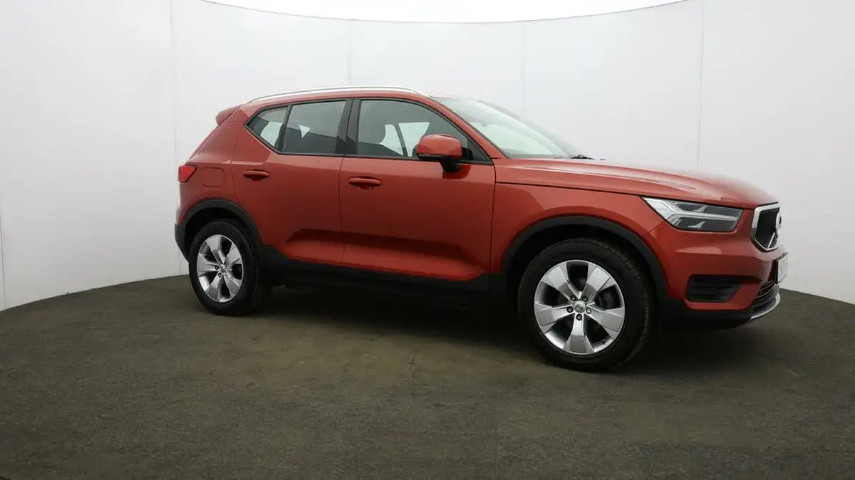 2020-volvo-xc40-20td-d3-momentum-geartronic-big-48