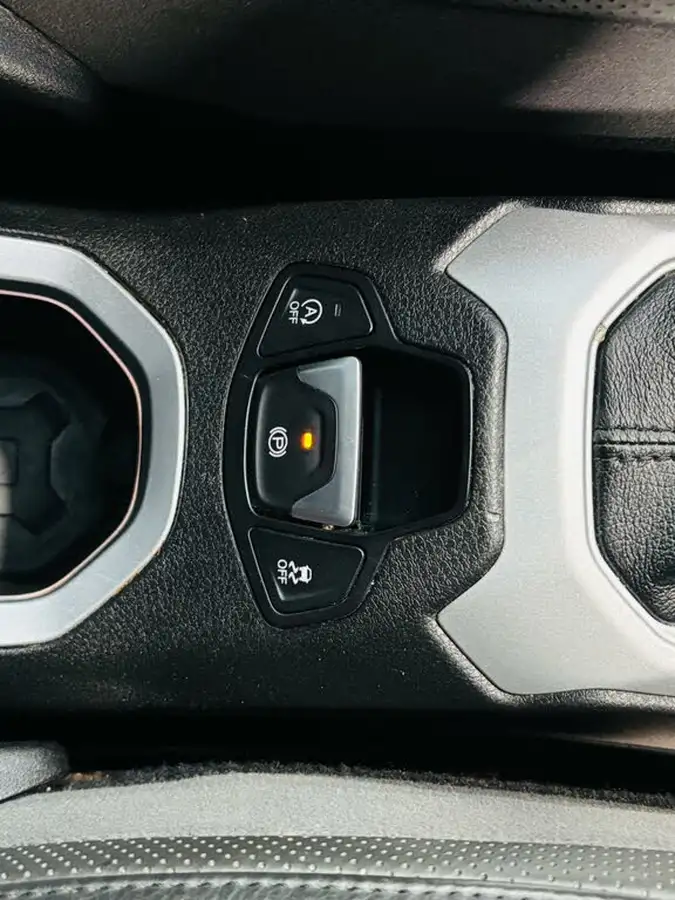 2016-jeep-renegade-14-multiair-ii-limited-168bhp-4x4-1368cc-auto-big-23