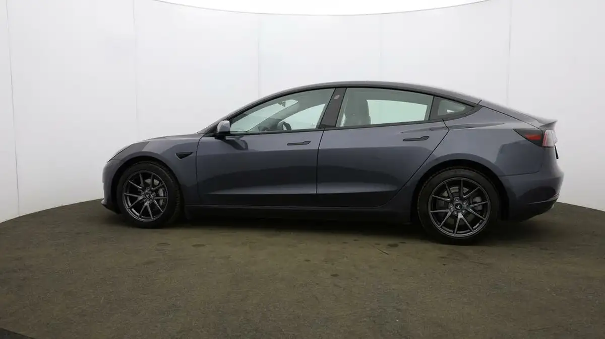 2021-tesla-model-3-e-long-range-awd-big-68