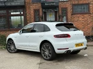 2016-porsche-macan-20-small-7