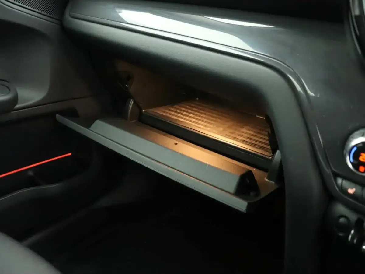 2020-mini-countryman-15-cooper-classic-comfort-big-37