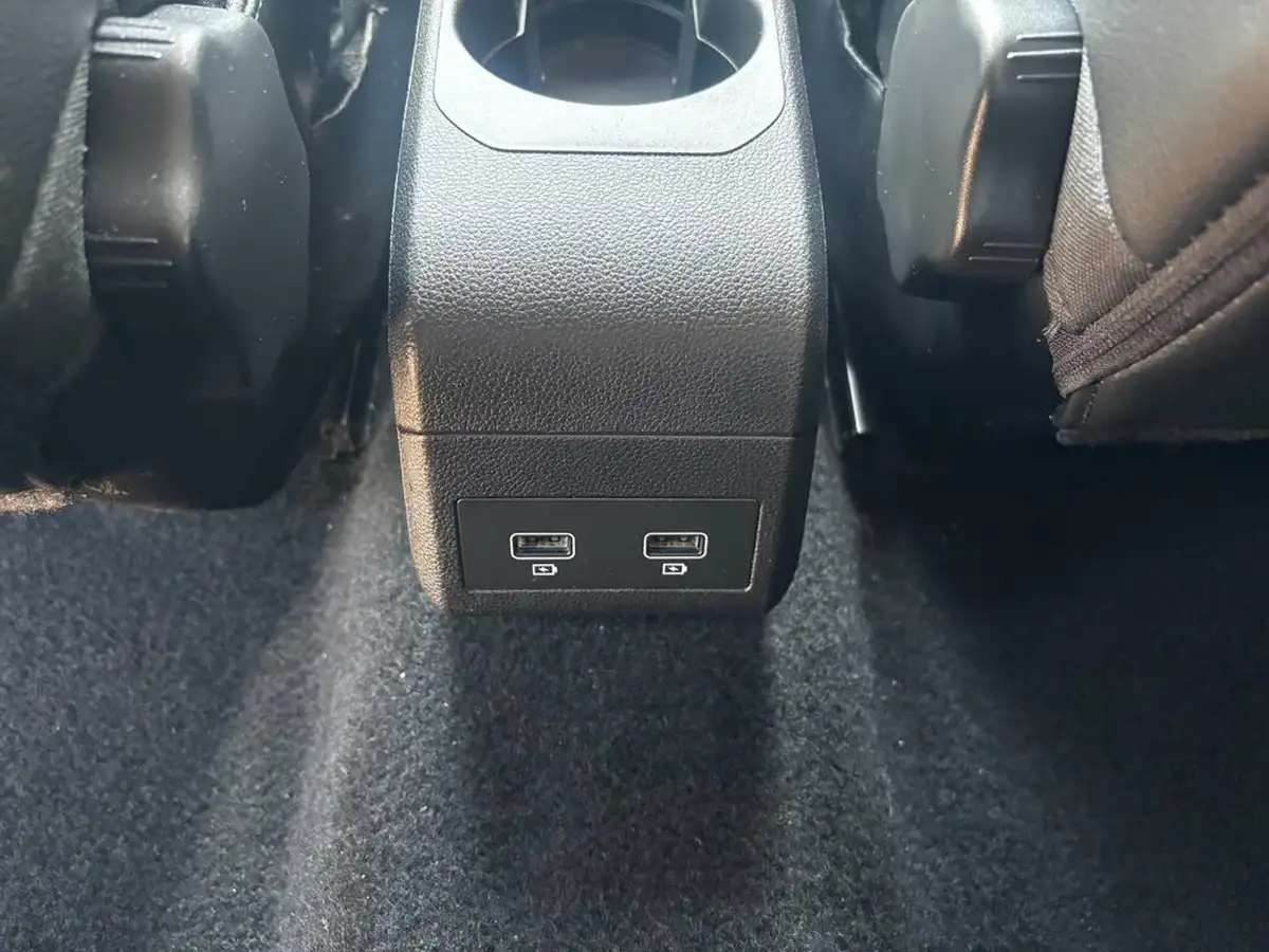2020-renault-zoe-e-i-gt-line-rapid-charge-big-32